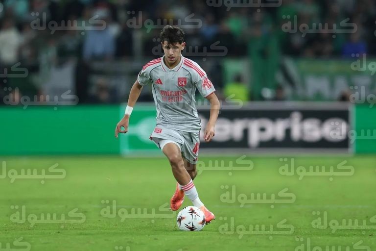 ريان شرقي نجم مانشستر سيتي