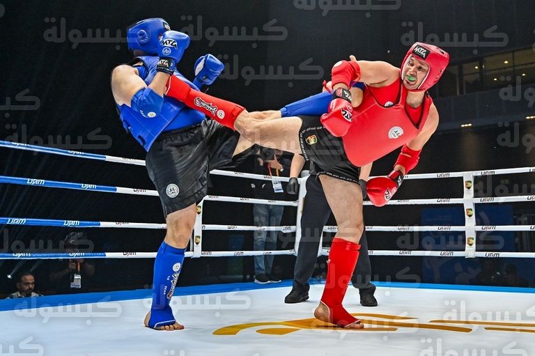 جانب من منافسات المواي تاي الحماسية في أبوظبي