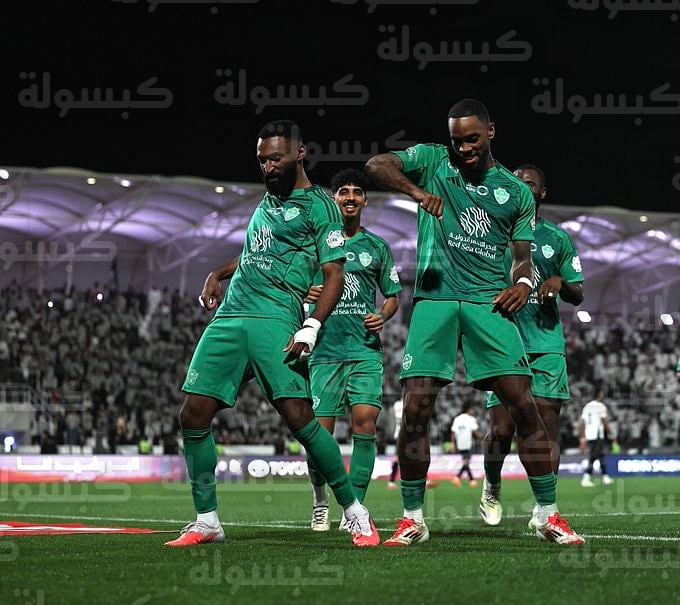 فرحة لاعبي الأهلي بالفوز على الشباب 2026