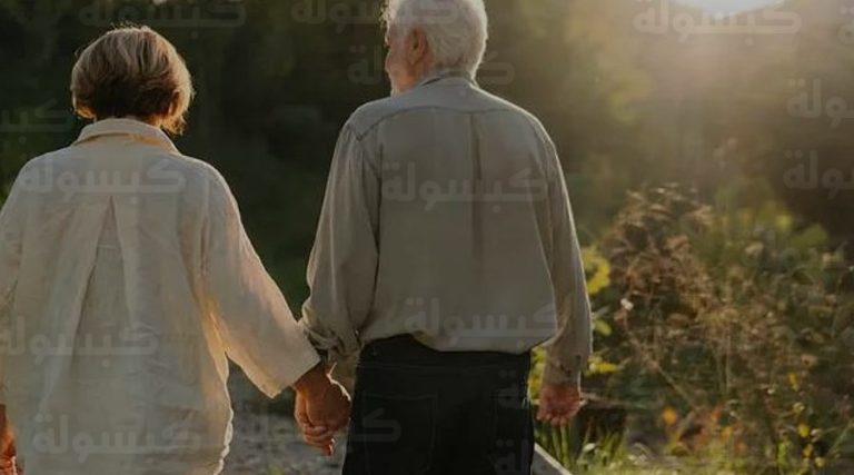 خبراء الصحة يوصون بقاعدة الـ 30 غراماً بروتين والتمارين المزدوجة لضمان قوة الجسم بعد سن الخمسين