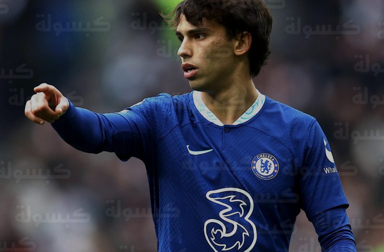 عرض إنجليزي لضم جواو فيليكس من النصر مقابل اختيار أحد ثلاثي تشيلسي المعروض